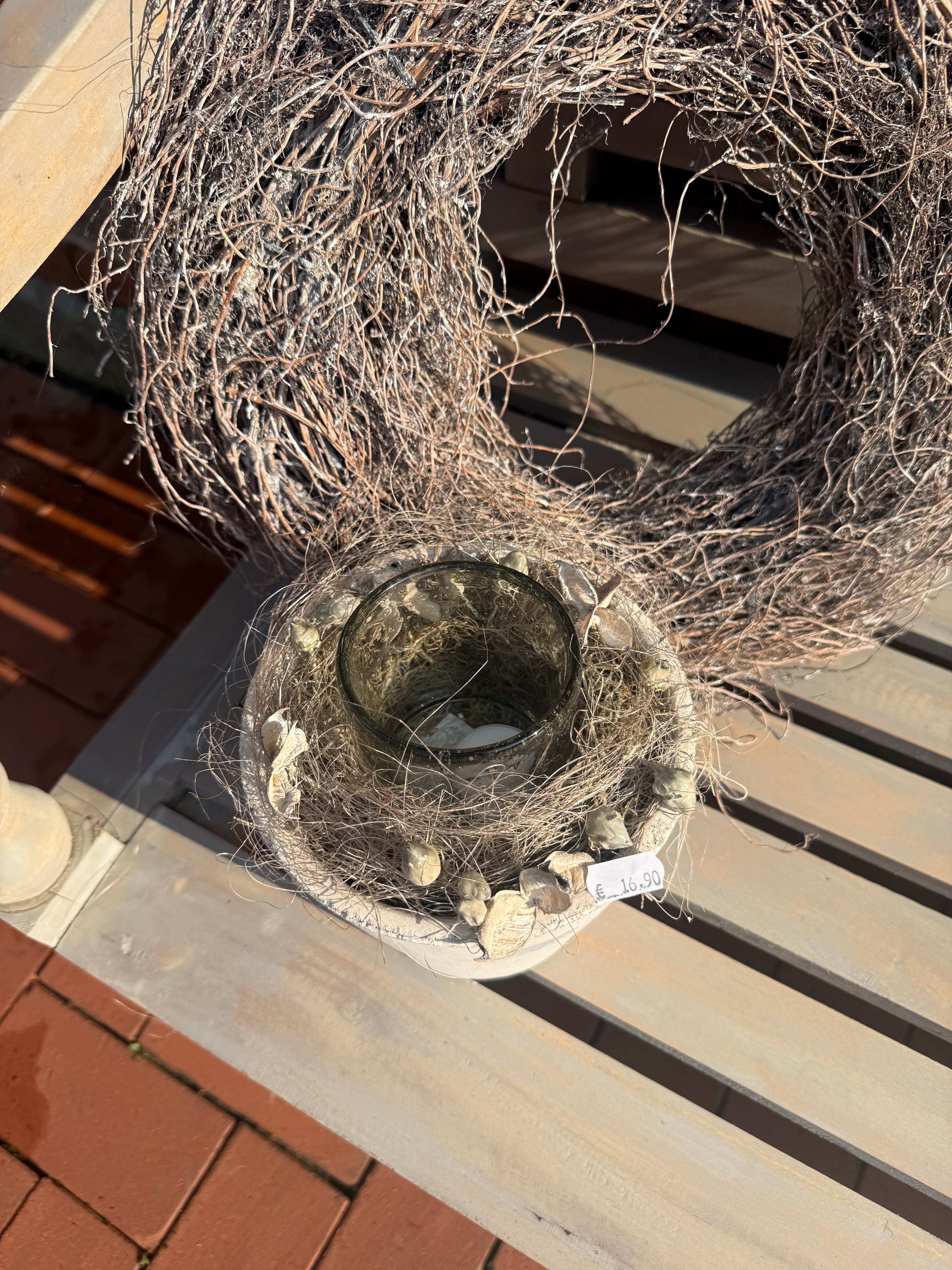 Topf mit Glas, dekoriert