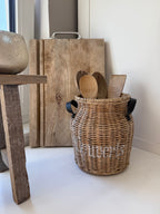 Utensilien Korb aus Rattan