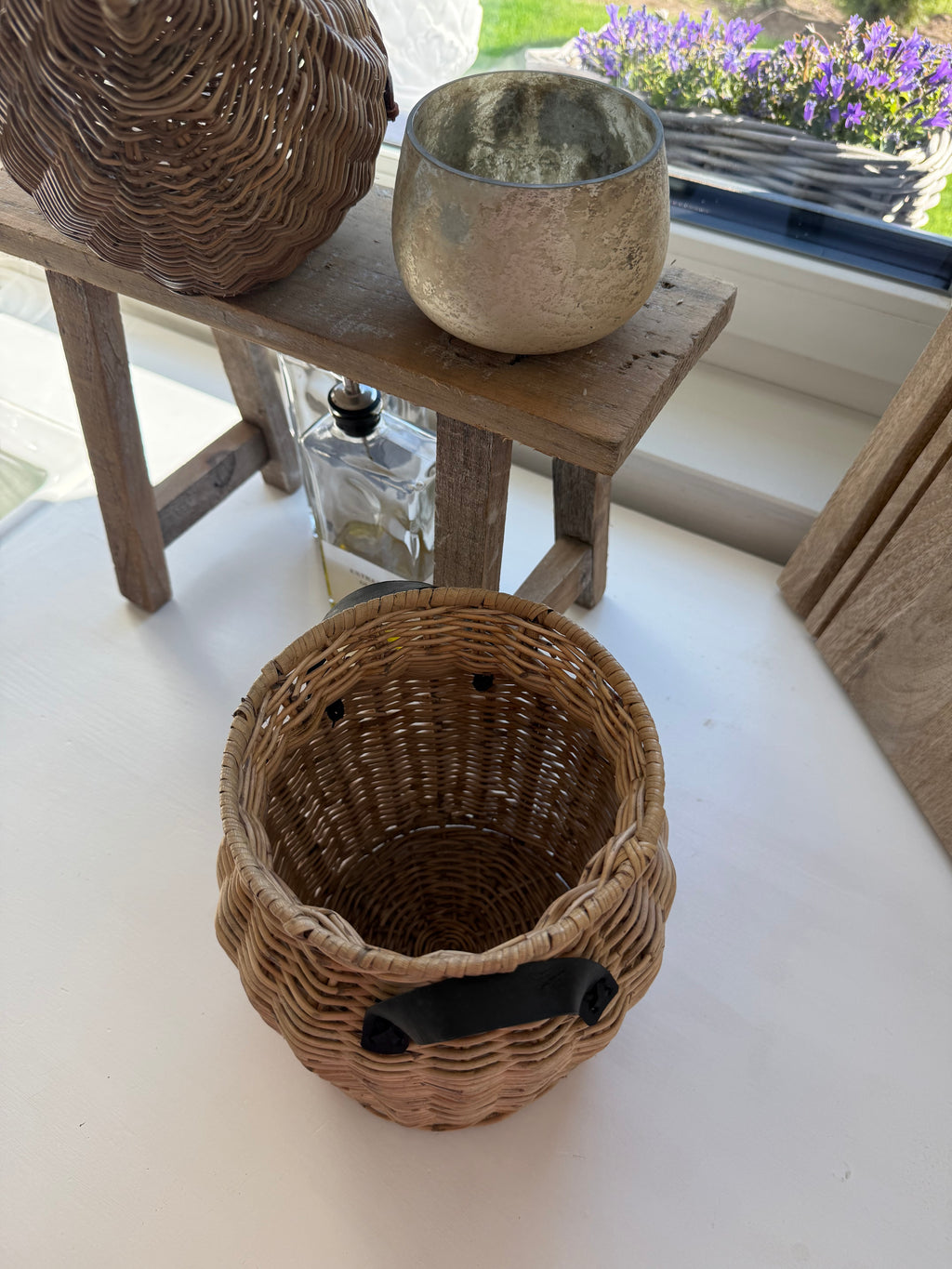 Utensilien Korb aus Rattan