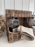 Organizer aus Rattan
