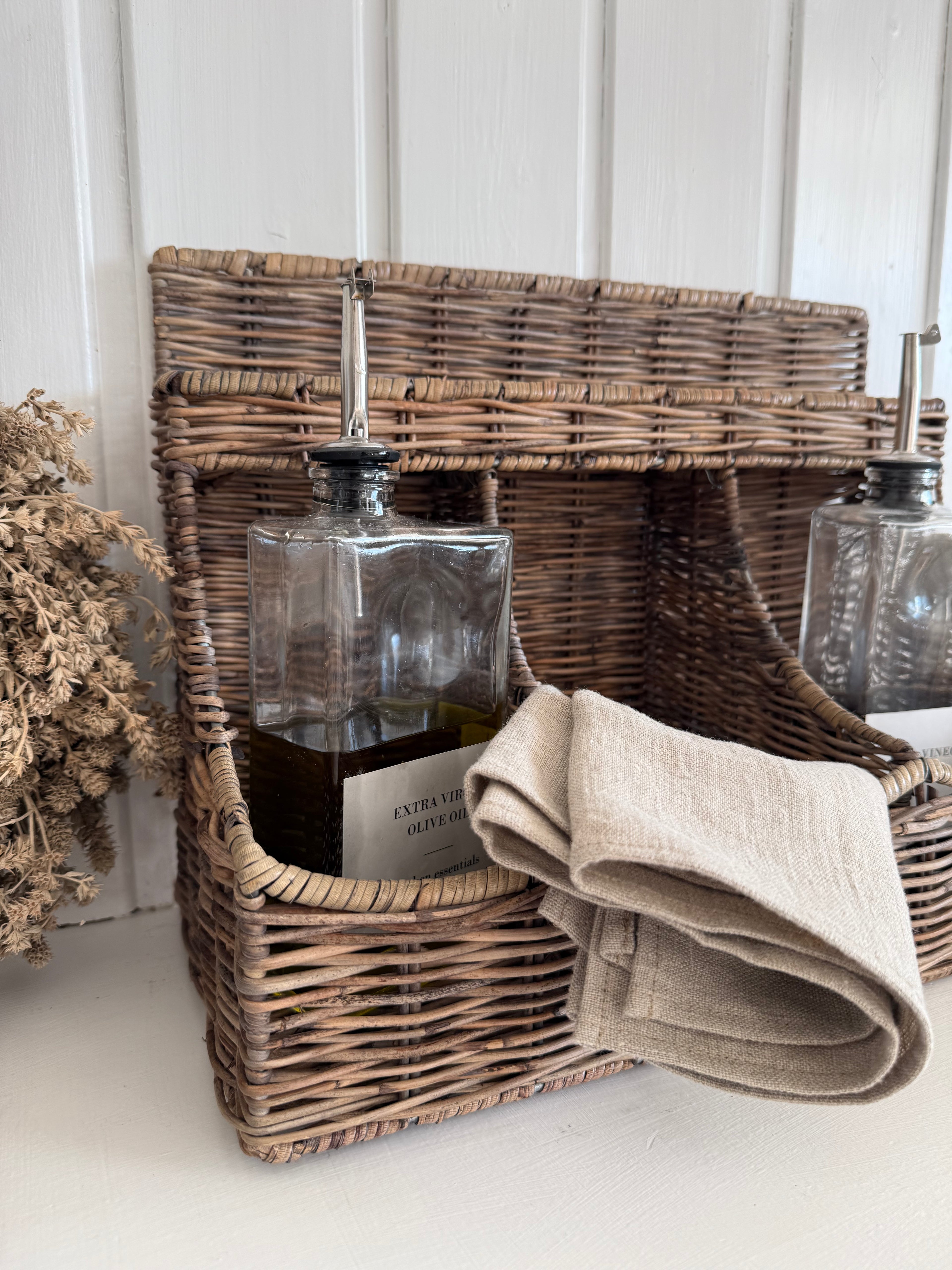 Organizer aus Rattan