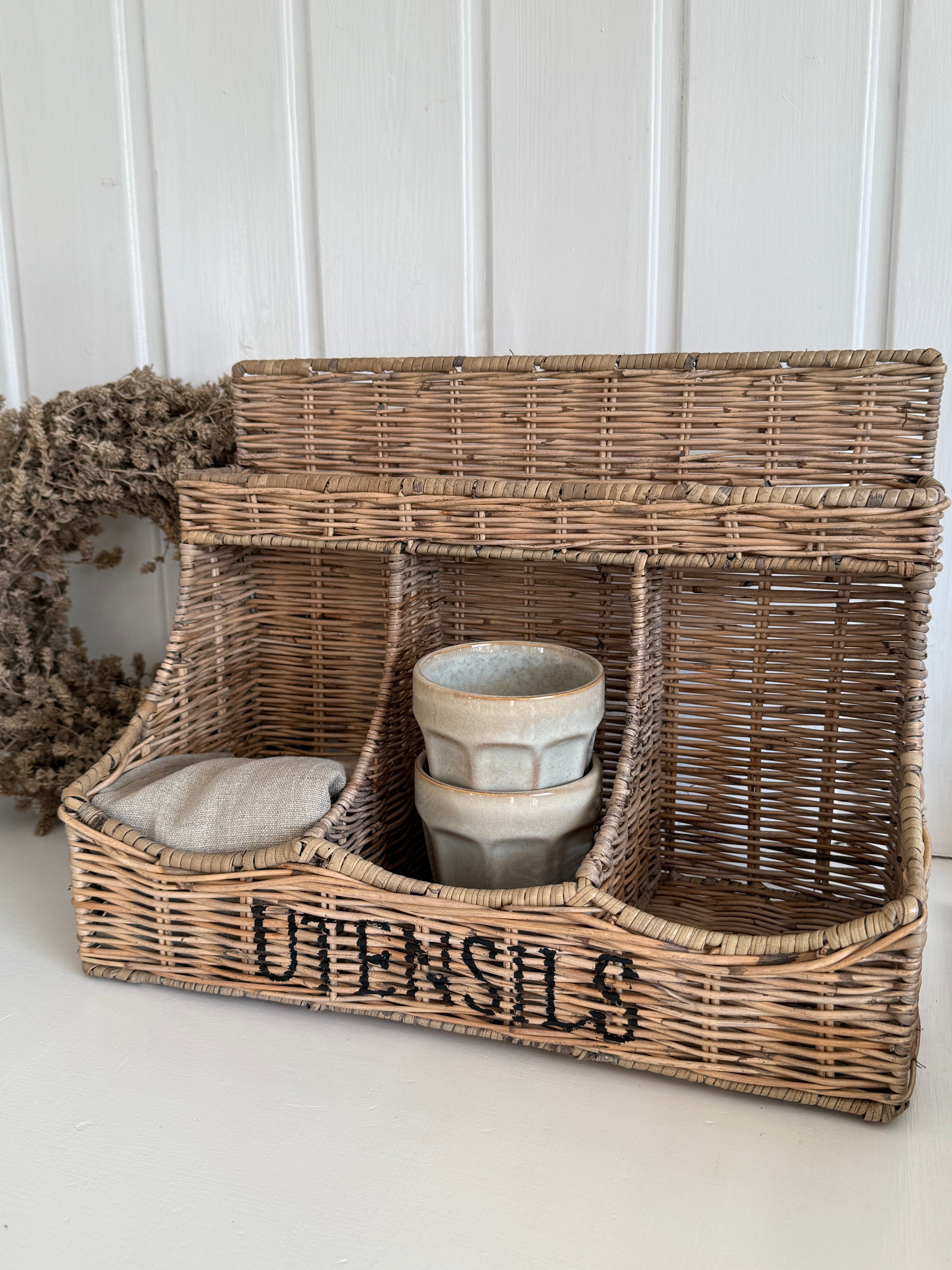 Rattan Utensilien-Regal