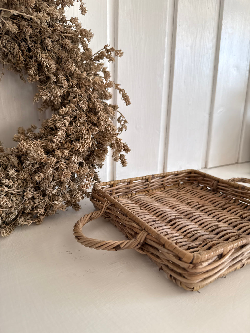 Kleines Rattan-Tablett